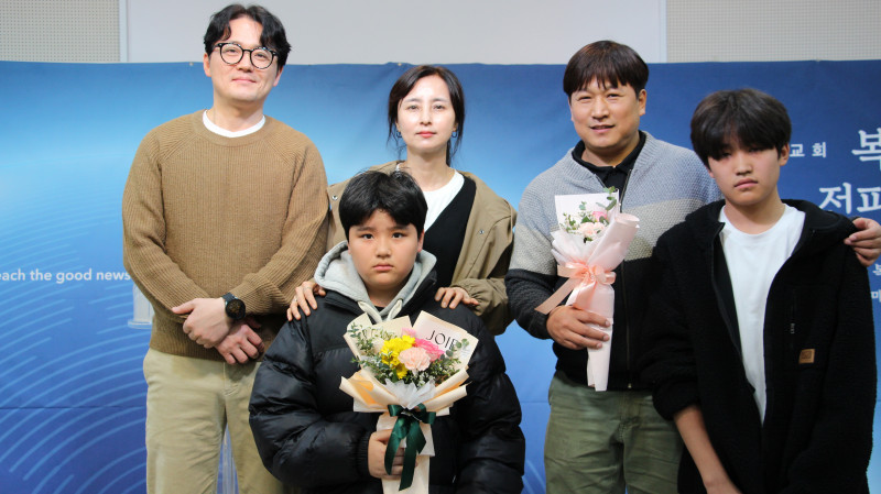 e03ded2f0082d92f2db33bbc417ee2f8_1764638